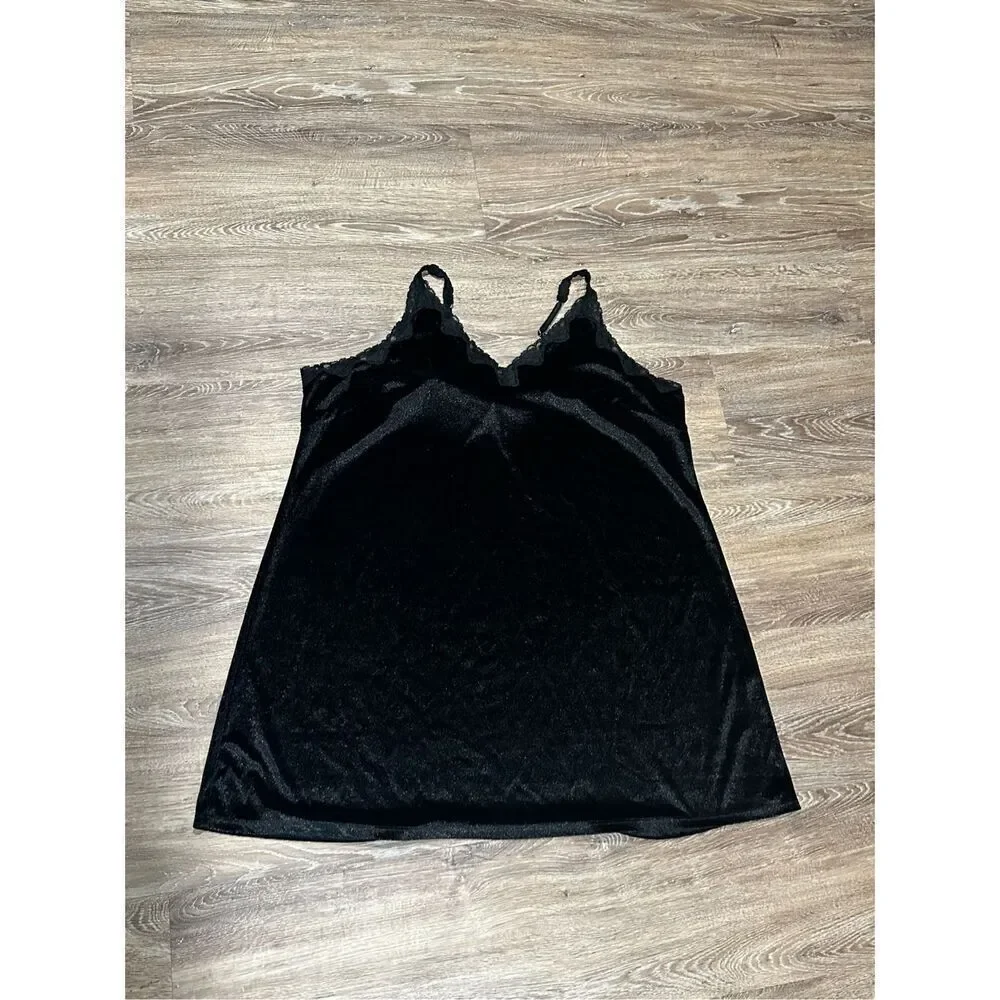 Avenue body velvet velour gown nightie slip chemise 22/24